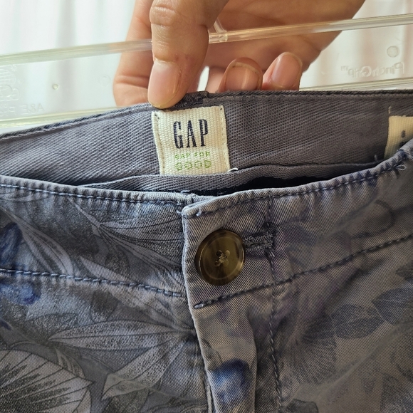 Gap Girlfriend Chinos Floral Print Blue Pants Size 8 - Picture 3 of 4